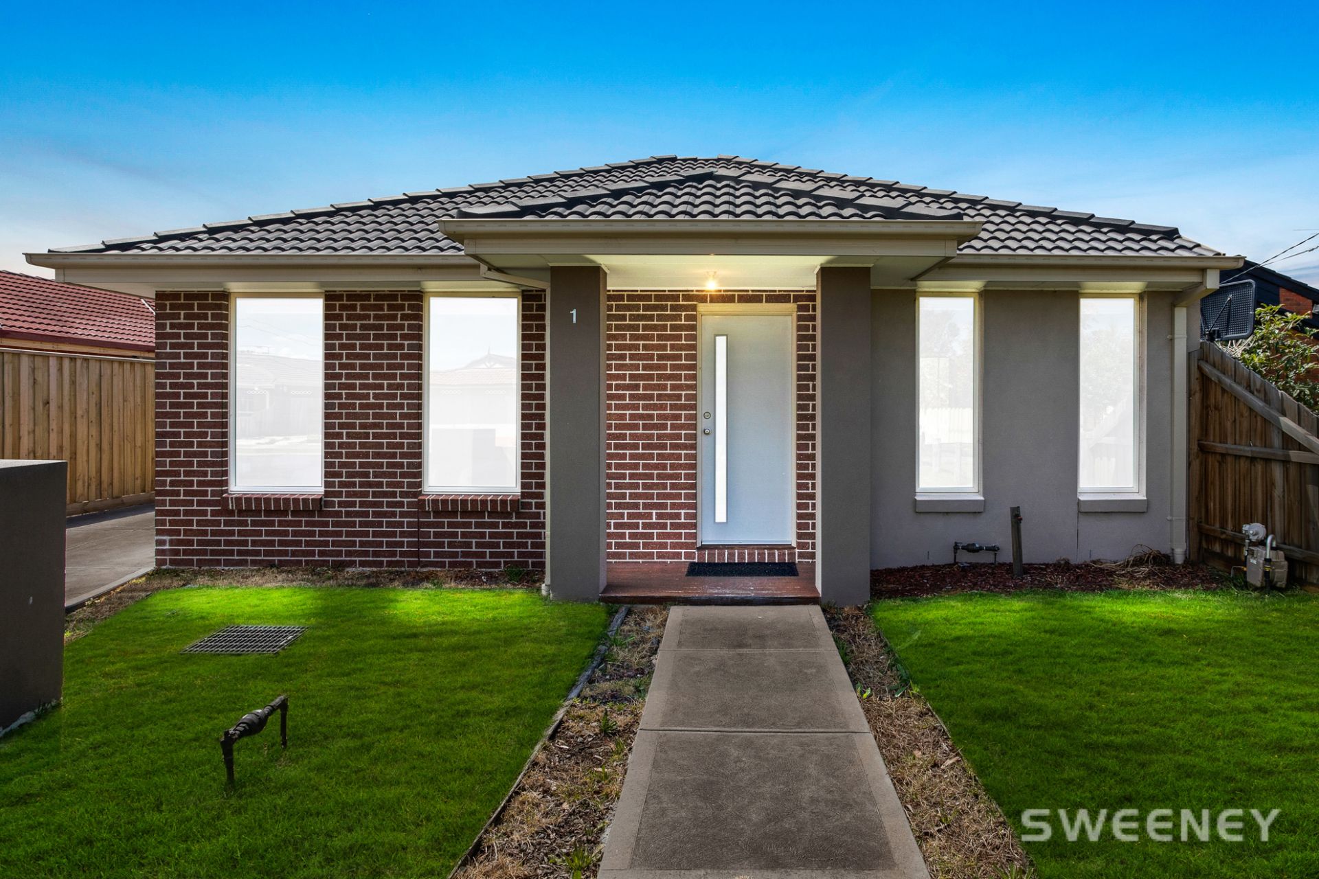 1/6 Court, ALTONA MEADOWS Sweeney Estate Agents