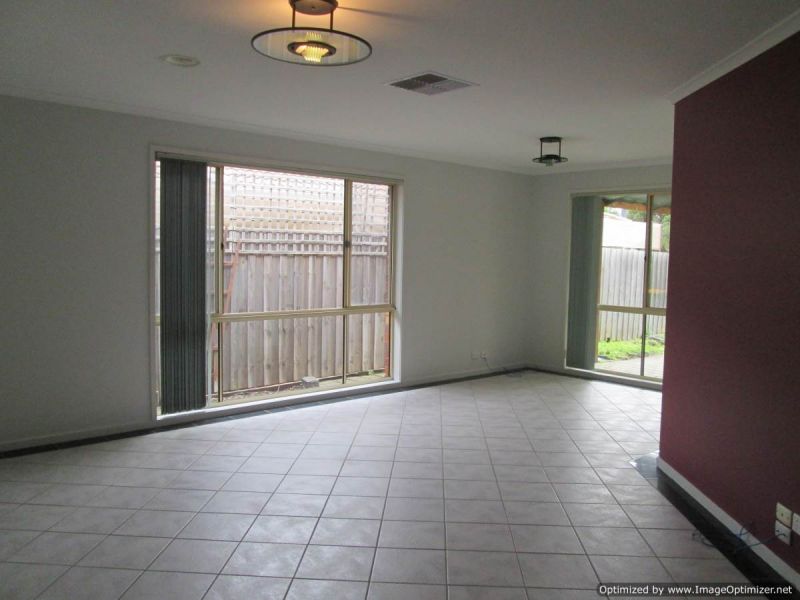 19 MacNeil Drive, ALTONA MEADOWS Sweeney Estate Agents