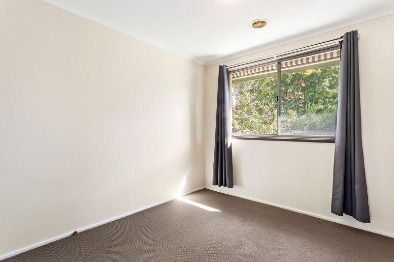 Real Estate For Lease 42 Kirkland Circuit Macgregor , ACT