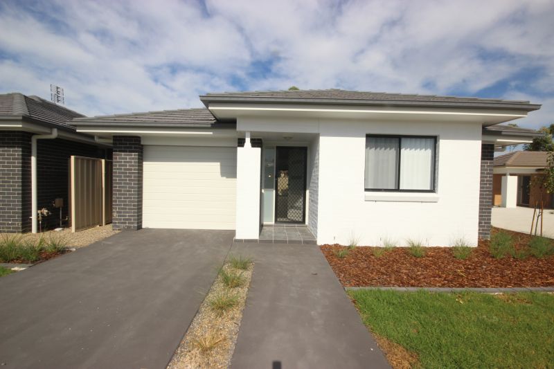 Real Estate For Lease 17 Dahlia Avenue Hamlyn Terrace , NSW