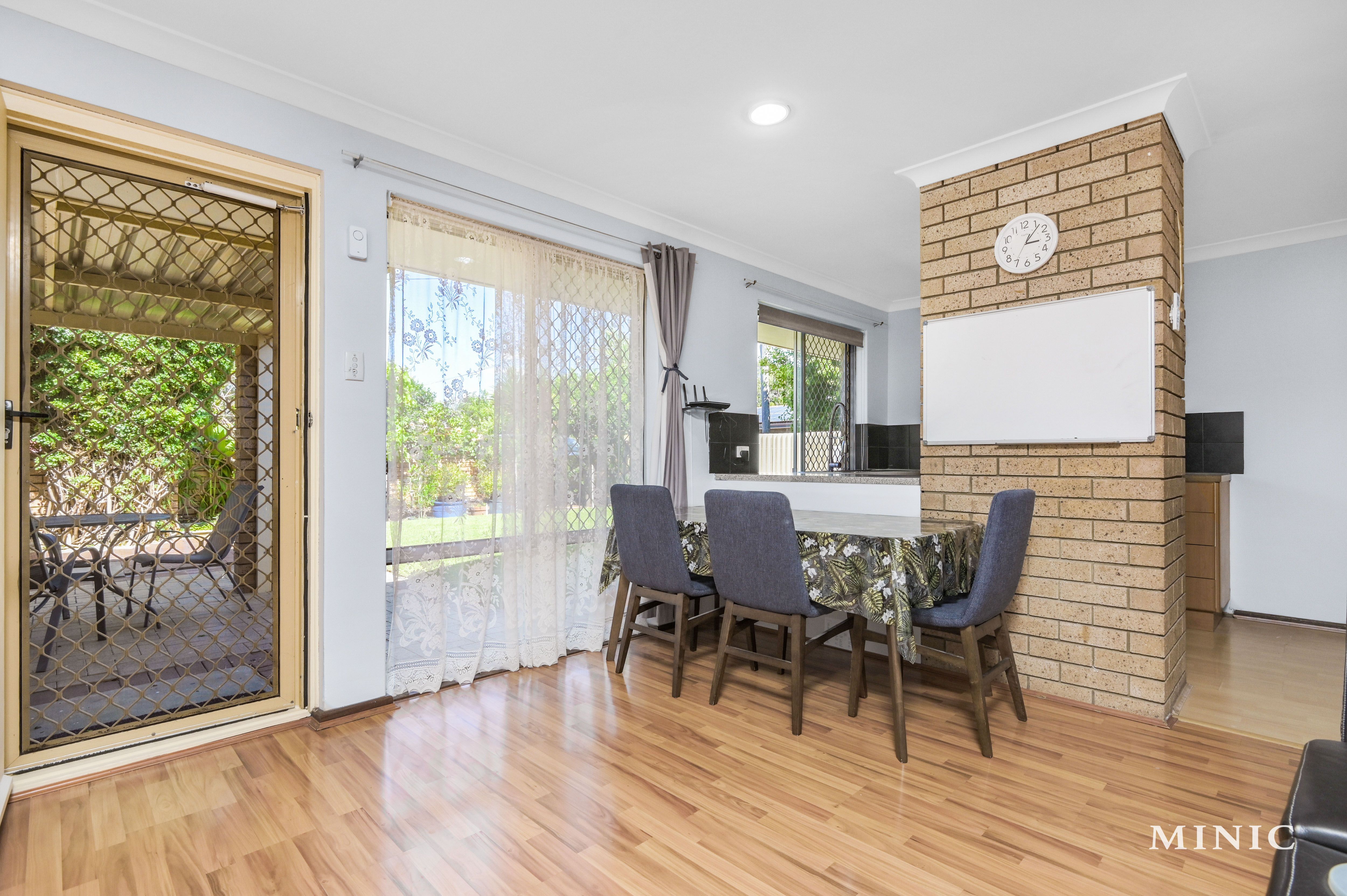 Real Estate For Sale 5/8 Falcon Court Willetton , WA