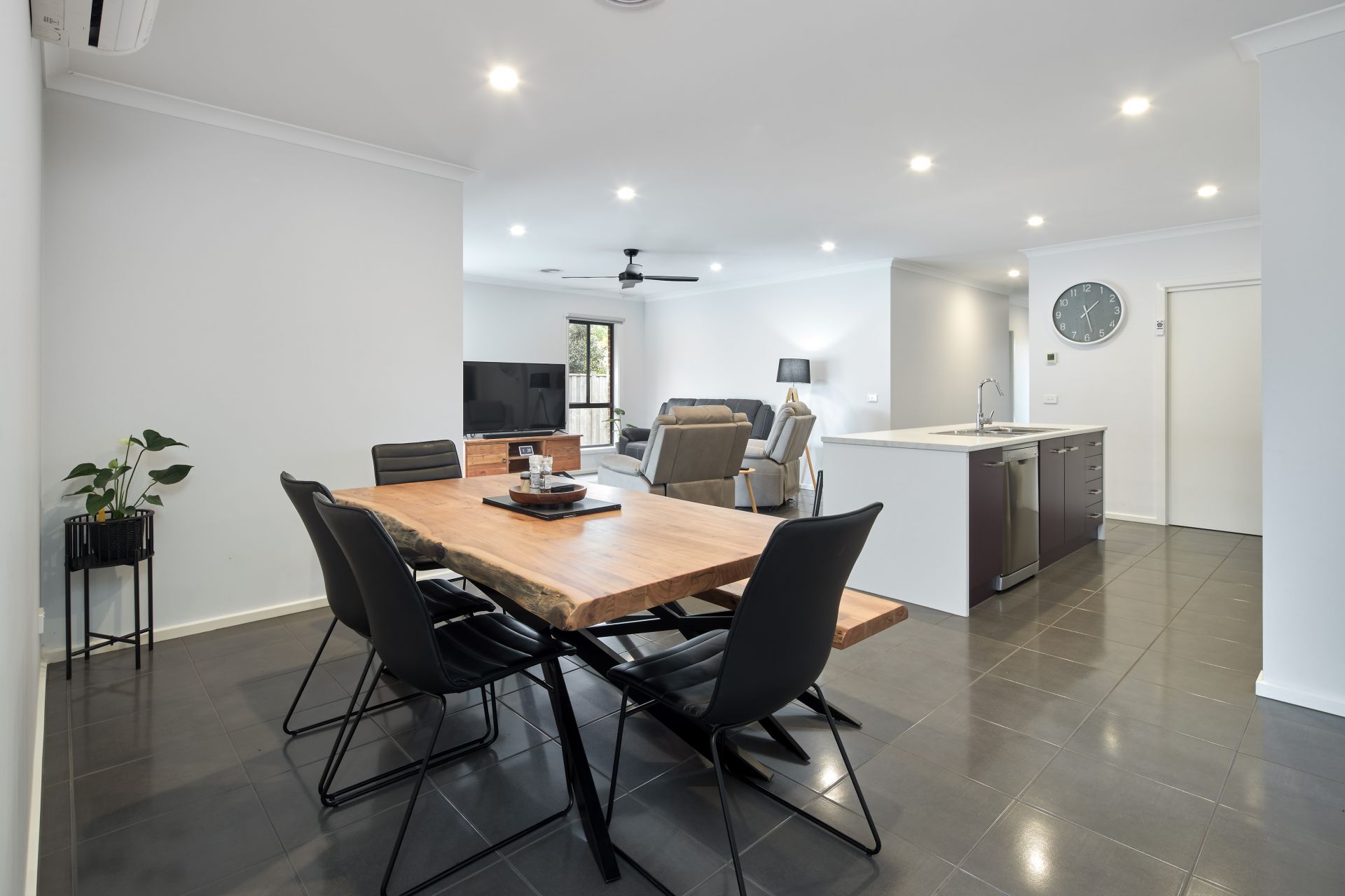 52 Woodlawn Boulevard, Yarragon OBrien Real Estate