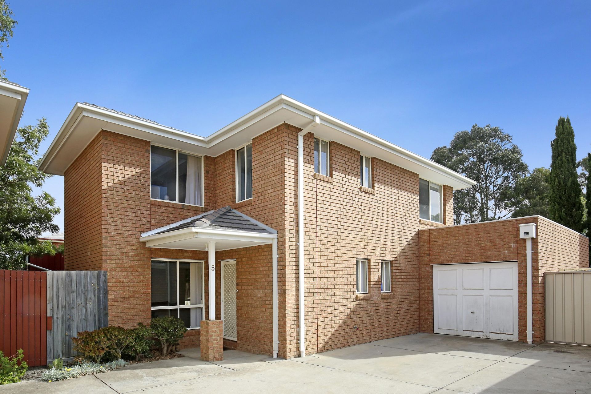 Real Estate For Sale 5/9/11 Oak Street Whittlesea , VIC