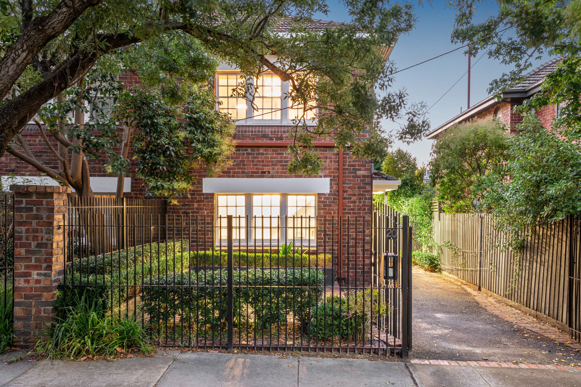 Kay & Burton 20 Ellerslie Place, Toorak