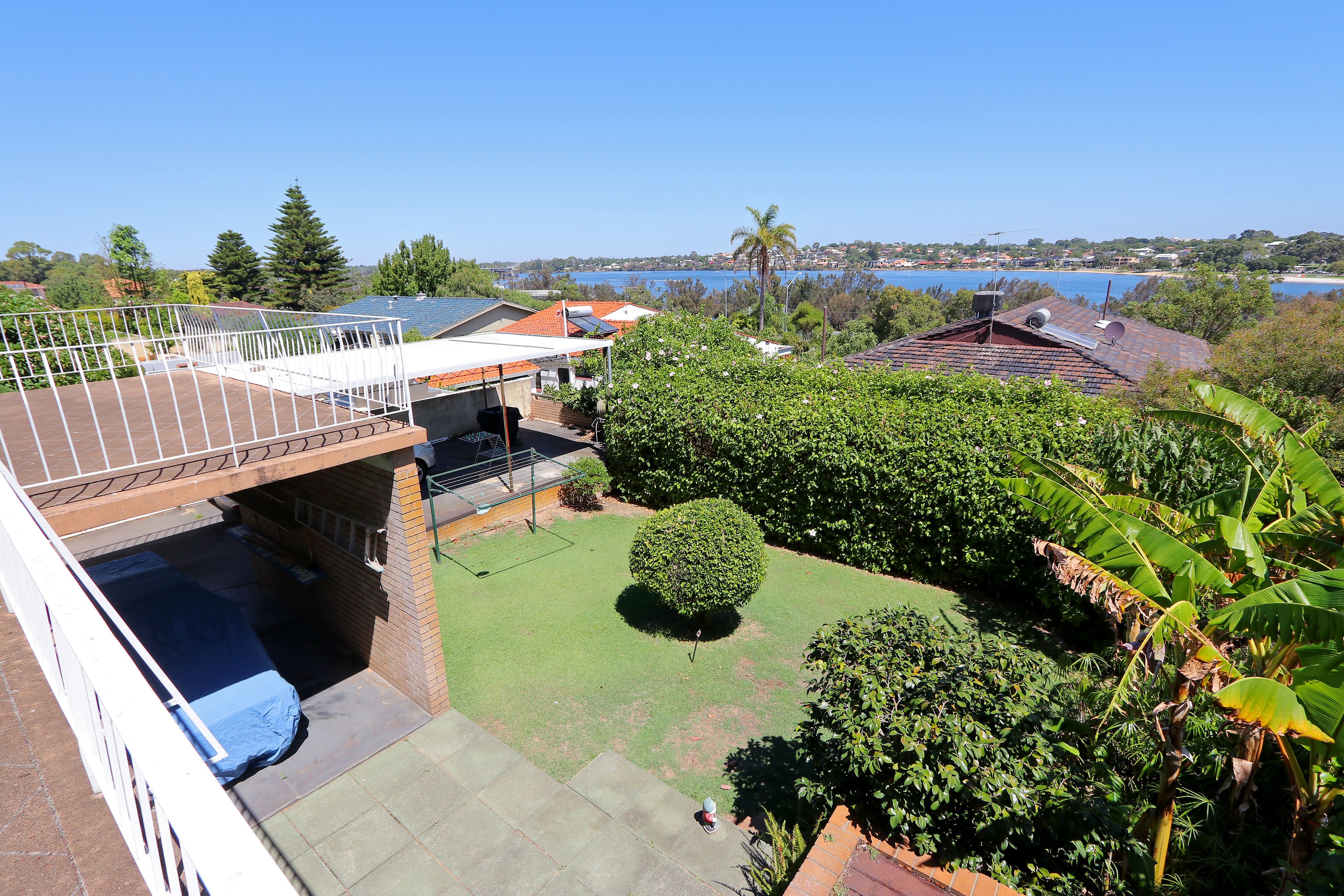 Real Estate For Sale 11 Success Crescent Salter Point , WA