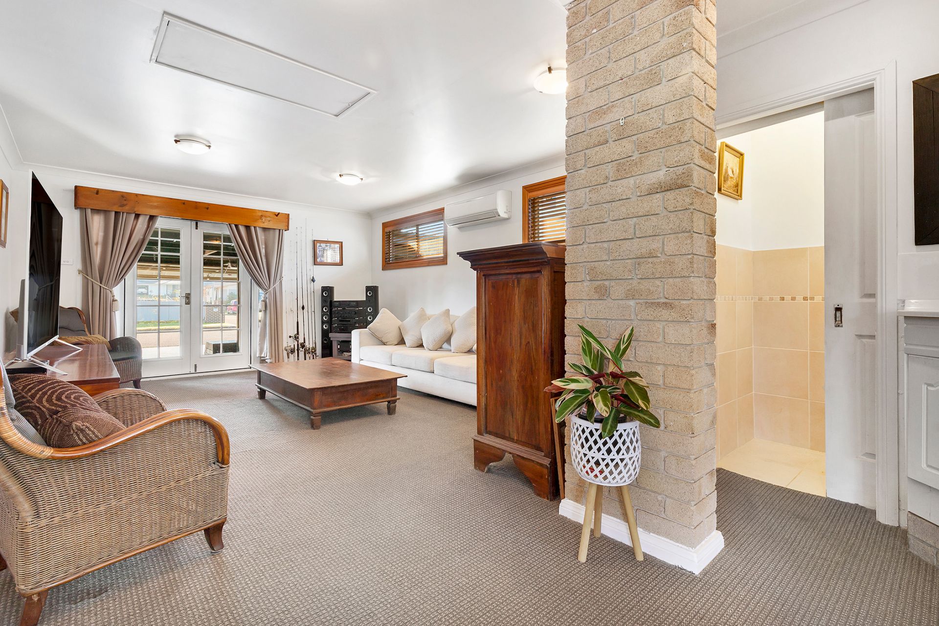 Real Estate For Sale 106 Seaham Street Holmesville , NSW