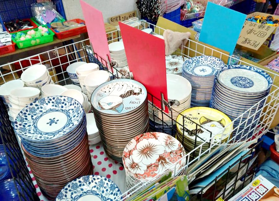 水湳市場小林百貨｜婆媽最愛餐廚用品、日常雜貨、杯碗盤匙、收納盒 只要18元