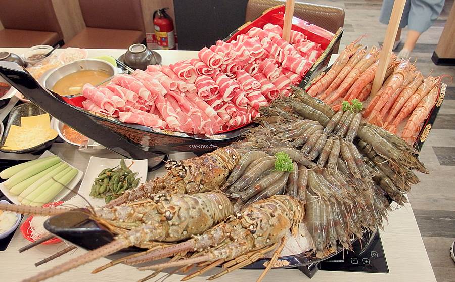 蔬鍋藝文心店｜個人火鍋280元起附鮮蔬自助吧吃到飽，還有澎派痛風蝦到爆龍船及100盎司肉船的六人套餐，大胃王快來挑戰！