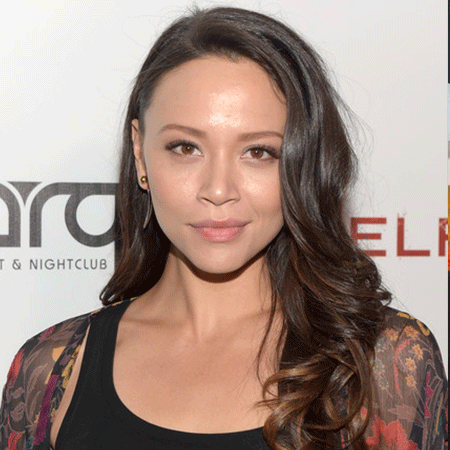 Melissa O'Neil-Bio, Career, Net Worth, Salary, Personal Life, Canadian