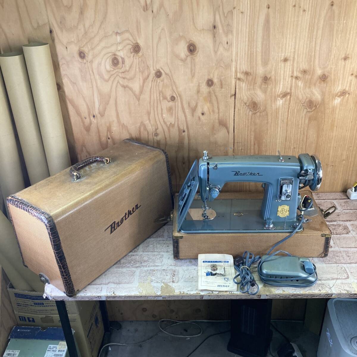 【傷や汚れあり】[3256]BROTHER ブラザー ミシン SEWING MACHINE 昭和レトロ 青/ブルー系 ハンドクラフト