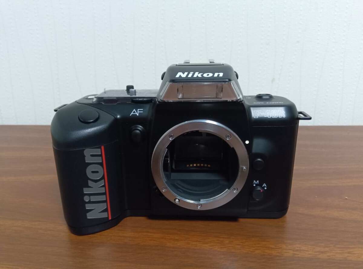 【目立った傷や汚れなし】Nikon F401S / 動作品 / フィルムカメラ 一眼レフカメラ オートフォーカス ニコン Fマウントの落札