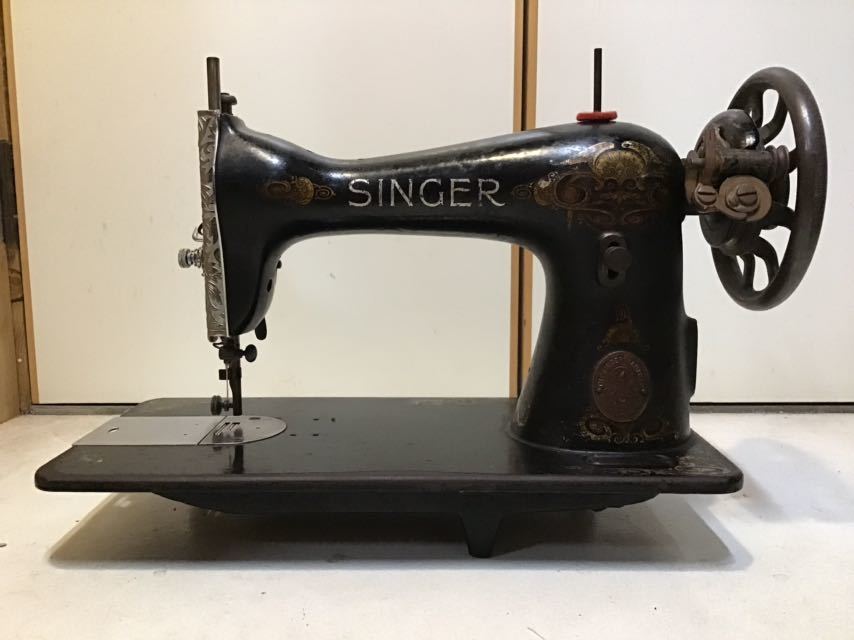送料込 1913年 アンティークミシン singer シンガーミシン 家庭用 115種 カナダ セントジョーンズ工場 中古 動作品の落札情報
