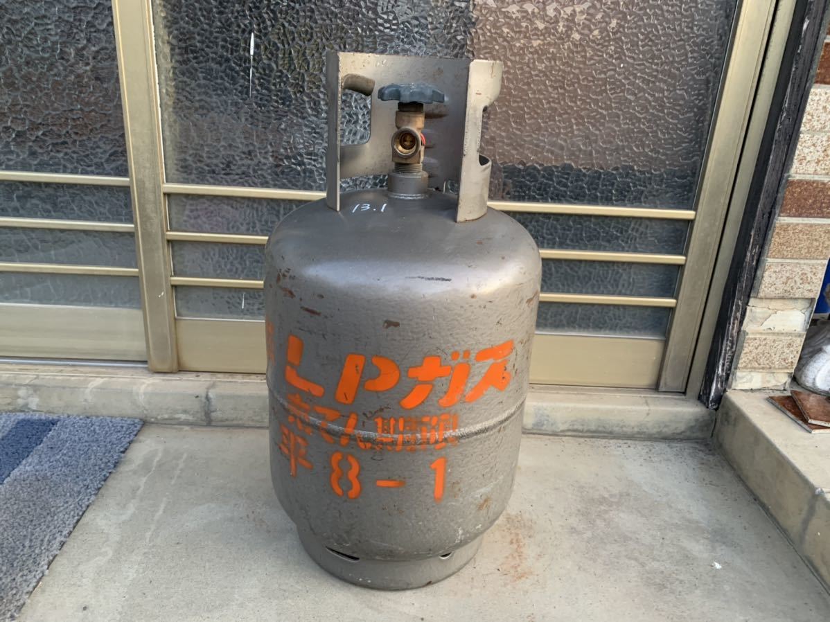 LPガスボンベ 中古 プロパンガス 空 ピザ窯 廃油ストーブ 薪ストーブ キャンプ アウトドア 10キロ プロパンガスボンベ 空ボンベ の落札