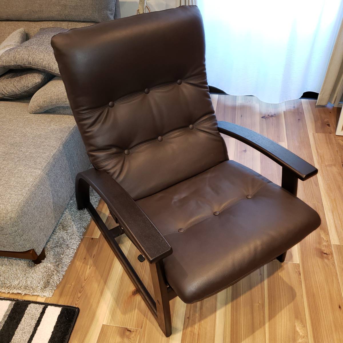 極上品 FUJI FURNITURE 富士ファニチア 本革レザー リクライニングチェア/木製フレーム チェアー/ファニチャー(ブラウン)の落札