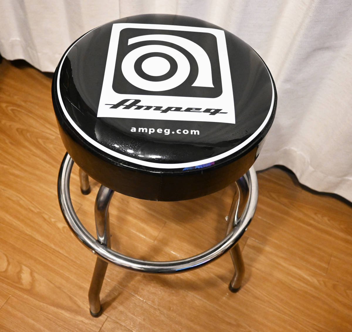 【目立った傷や汚れなし】AMPEG ( アンペグ ) AMPEG Studio Stool スツール ギターチェア 演奏用 バースツール
