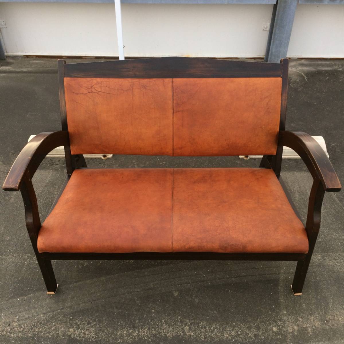 【中古】雰囲気抜群!! 代表作 old maison オールドメゾン タイタニックソファ 水牛本革×無垢材チーク 2人掛け メンテ済即使用可