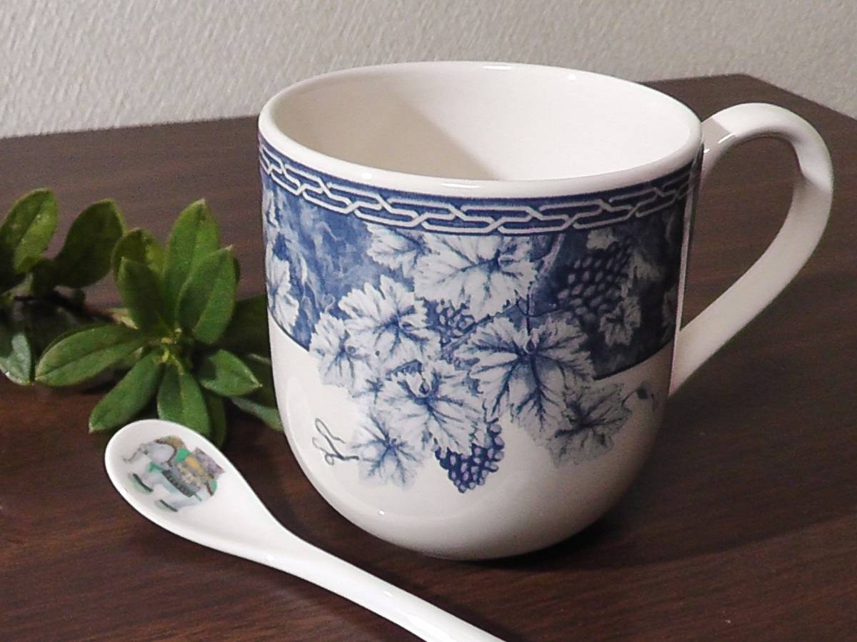 【中古】WEDGWOOD Home 1996 vintage blue 葡萄柄マグカップ＆象スプーンおまけ ウェッジウッド.ビンテージブルー