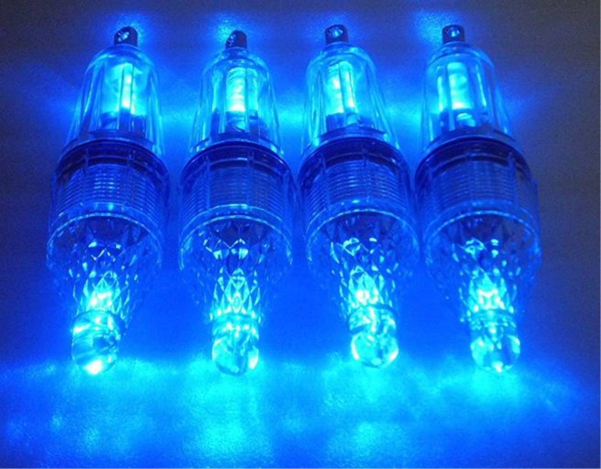 いろいろ イカ釣り 集魚灯 led 223381Led 水中 集魚灯 イカ釣り くん Nyosspixtb24