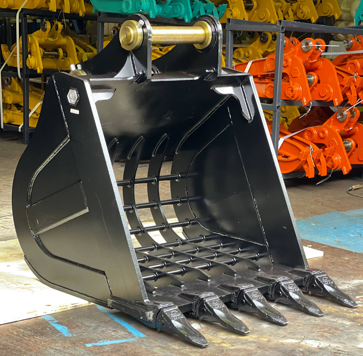 【未使用】スケルトンバケット（新品）20 t 23 t , 0.83 m3クラス。, メッシュサイズ 100mm x 150mm , ピン