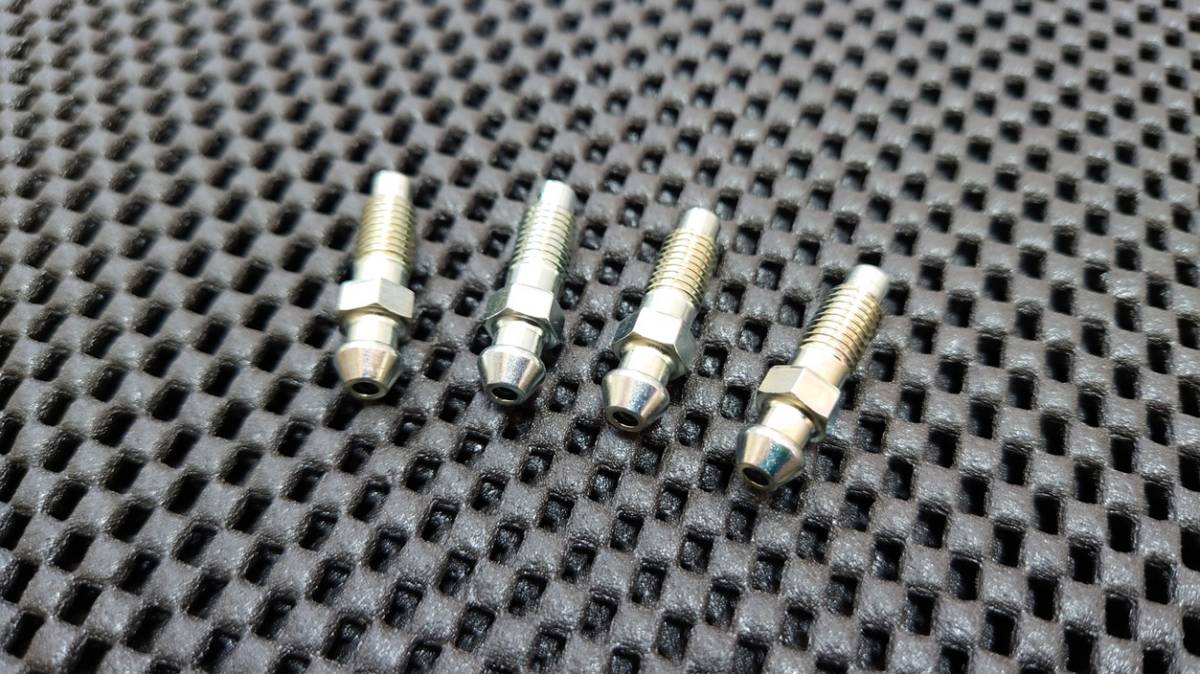 【未使用】AE86純正・ブリーダープラグ・ディスク・ドラムブレーキ用新品・前期／後期☆☆☆オーバーホール・シールキット・カップキットの落札情報