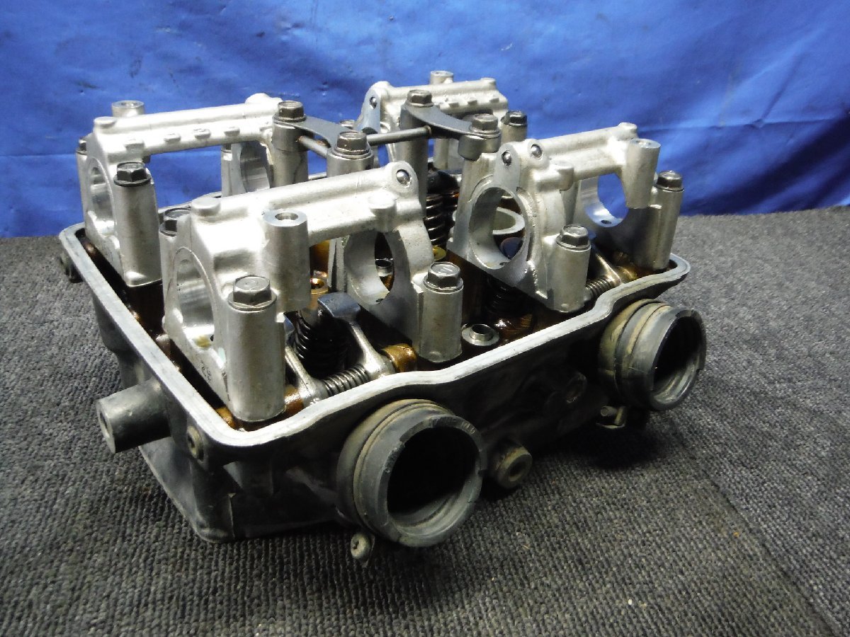 【傷や汚れあり】VFR400R NC30 エンジンパーツ シリンダーヘッド バルブ カムホルダー他 フロントバンク側 送料表あり 型式