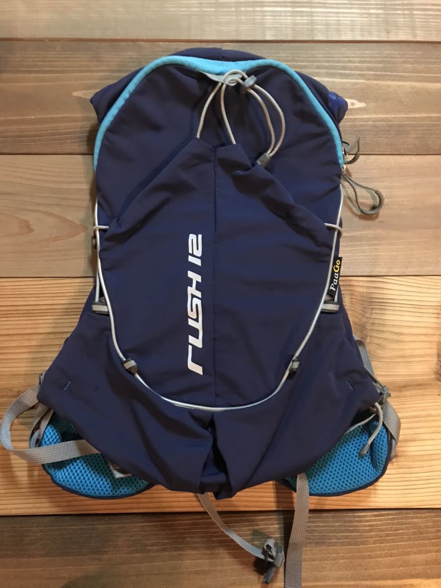【未使用に近い】【1回のみ使用】PaaGo WORKS RUSH12 パーゴワークス ラッシュ12 バックパック トレラン 【登山 アウトドア