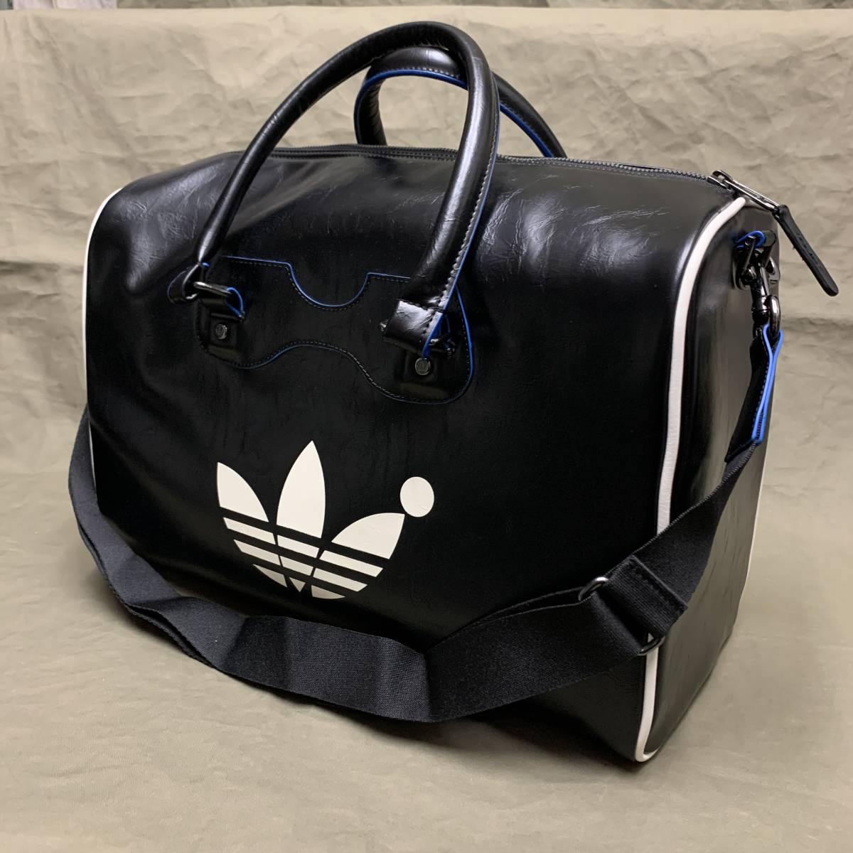 【目立った傷や汚れなし】adidas BLUE VERSION DUFFLE BAG IJ5995 アディダス ブルー バージョン ダッフル