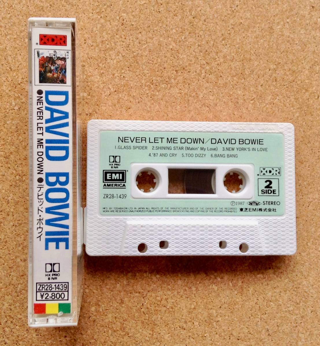 デビッド・ボウイ ／ ネヴァー・レット・ミー・ダウン 国内版 カセットテープ 良品 再生確認済み David Bowie Never Let