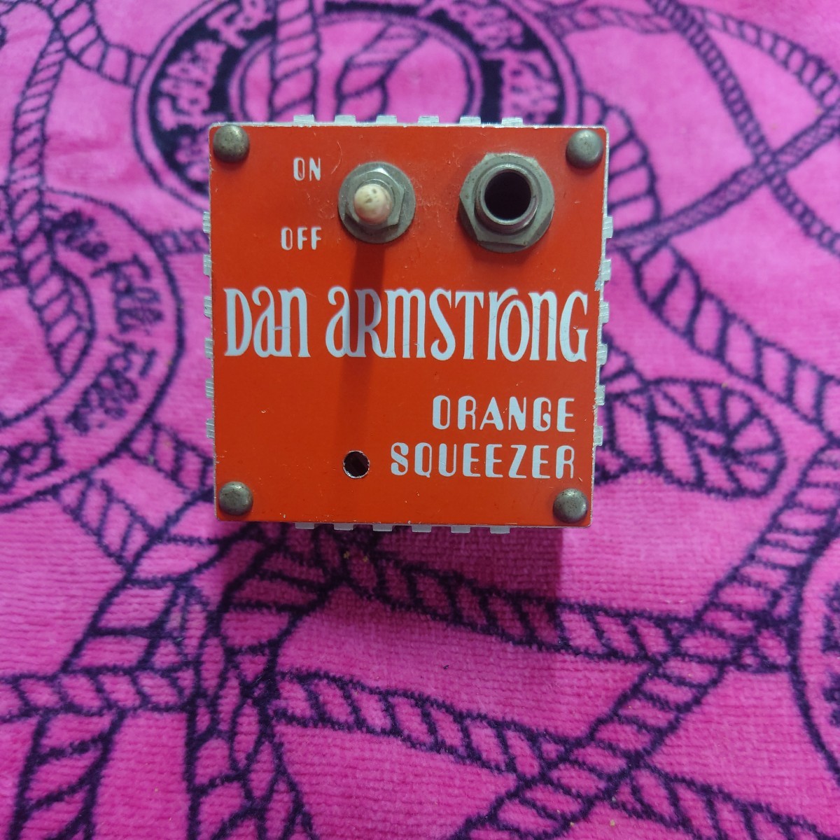 【傷や汚れあり】希少！ コンプレッサー ダン オレンジ スクイーザー DAN ARMSTRONG ORANGE SQUEEZERの落札情報詳細