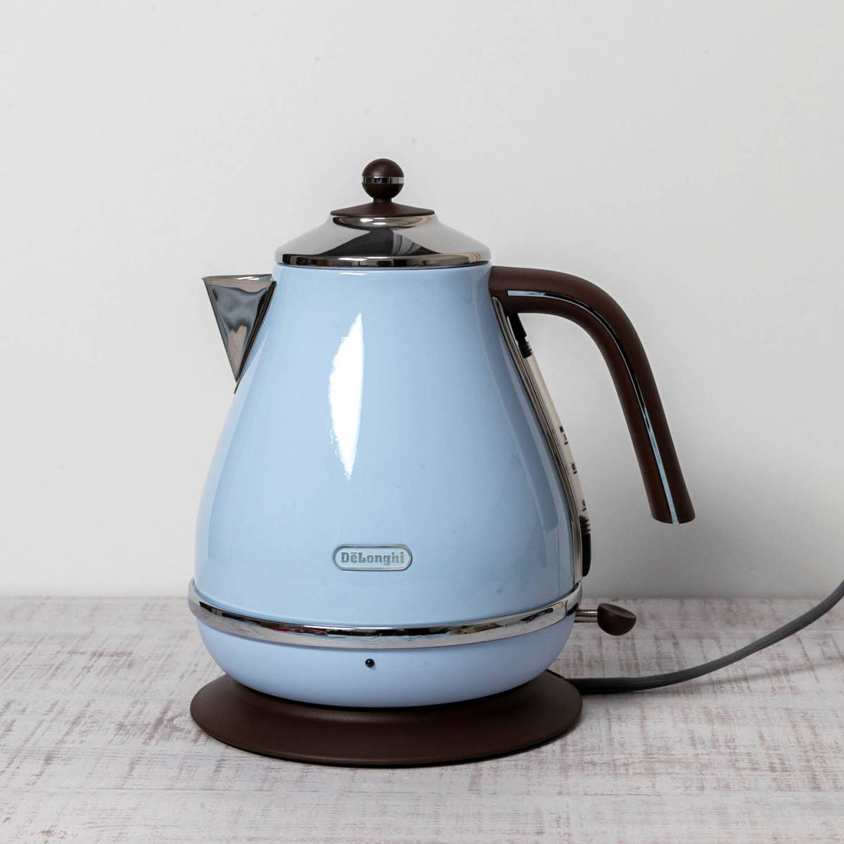 【未使用】【未使用展示品】デロンギ(DeLonghi) 電気ケトル ICONA アイコナ・ヴィンテージ コレクション アズーロブルー 1.0L