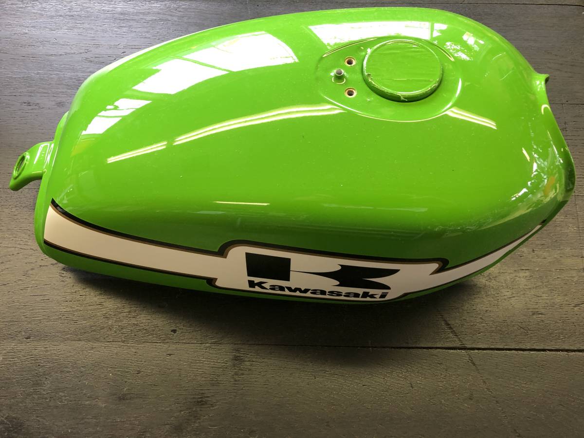 【未使用】カワサキ 250TR キャブレター車 デッドストック新品タンク グリーン 販売終了 の落札情報詳細 ヤフオク落札価格検索 オークフリー