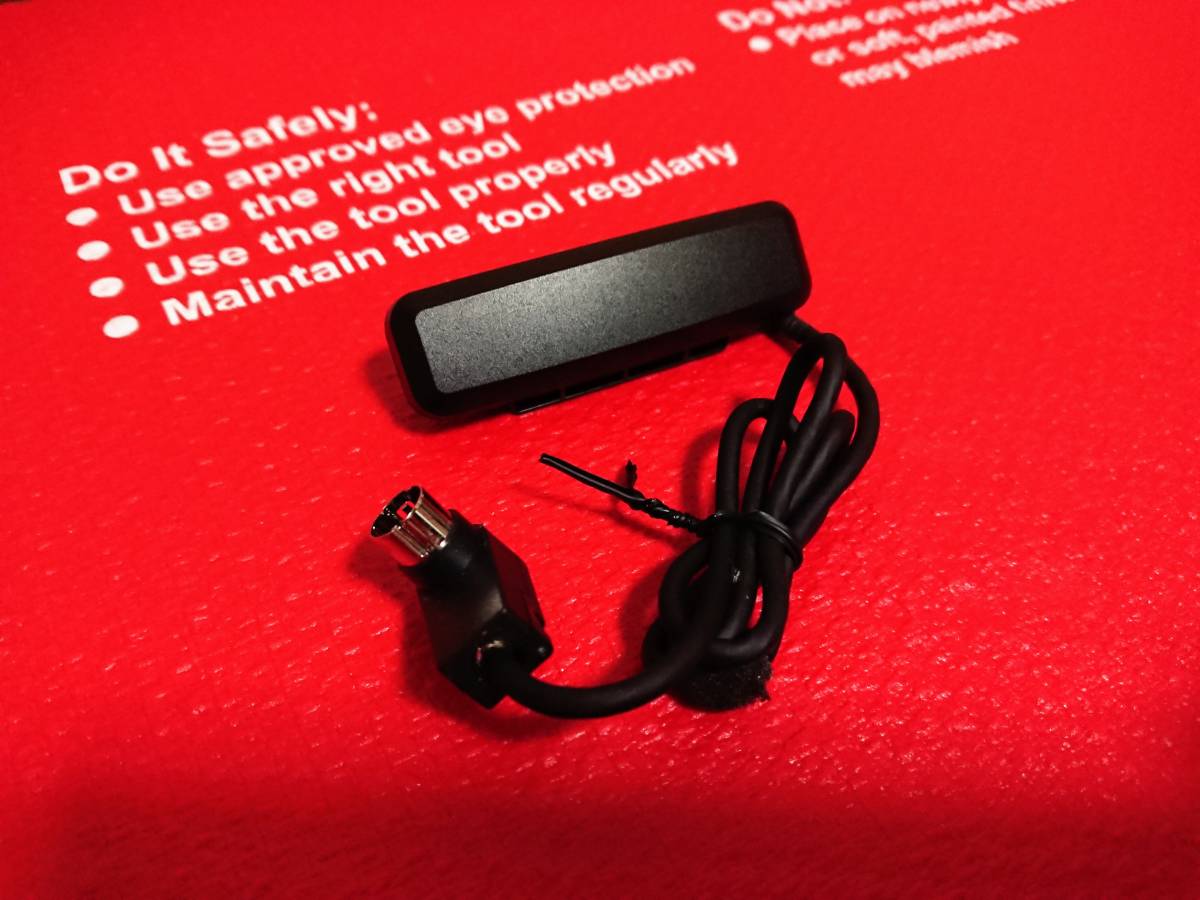 【目立った傷や汚れなし】Clarion クラリオン アゼスト VICS ビーコン ホンダ ニッサン スズキ ポルシェ VCB990 ナビ