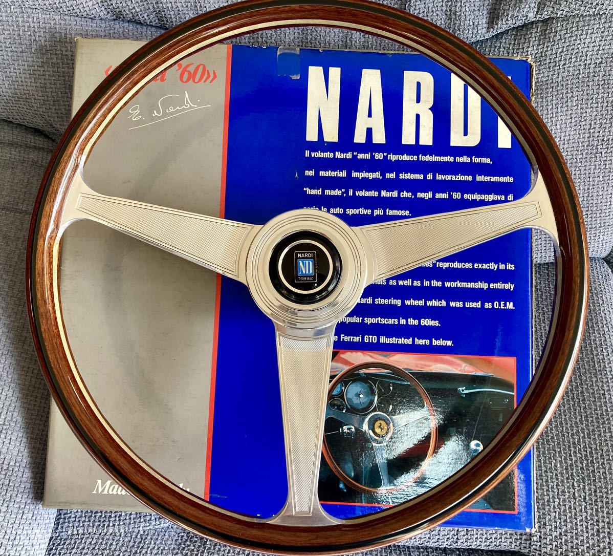 【未使用に近い】NARDI ナルディ ステアリング ANNI’60（アニバーサリー60)ウッド/ポリッシュグロッシースポーク（38φ）【美品