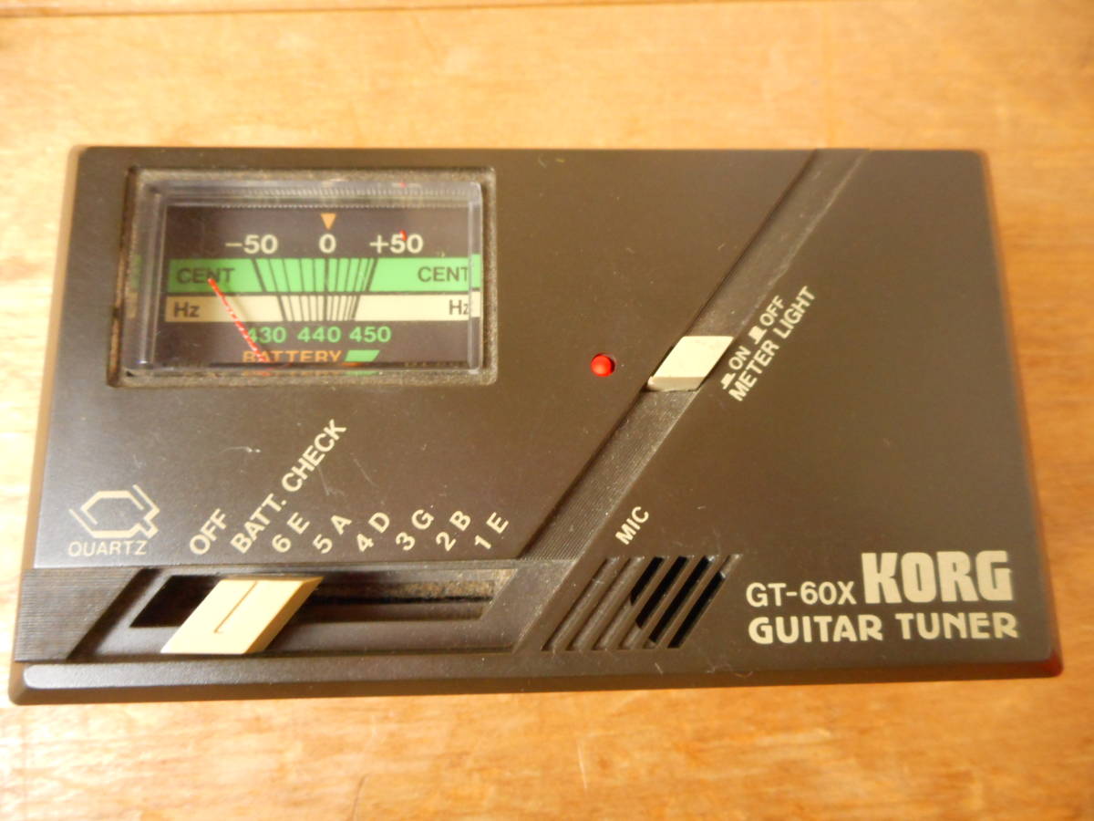 ギターチューナー GT60X マイク付なのでアコギ クラシックギターに最適 プラグインありエレキ エレアコもOK レトロチューナー