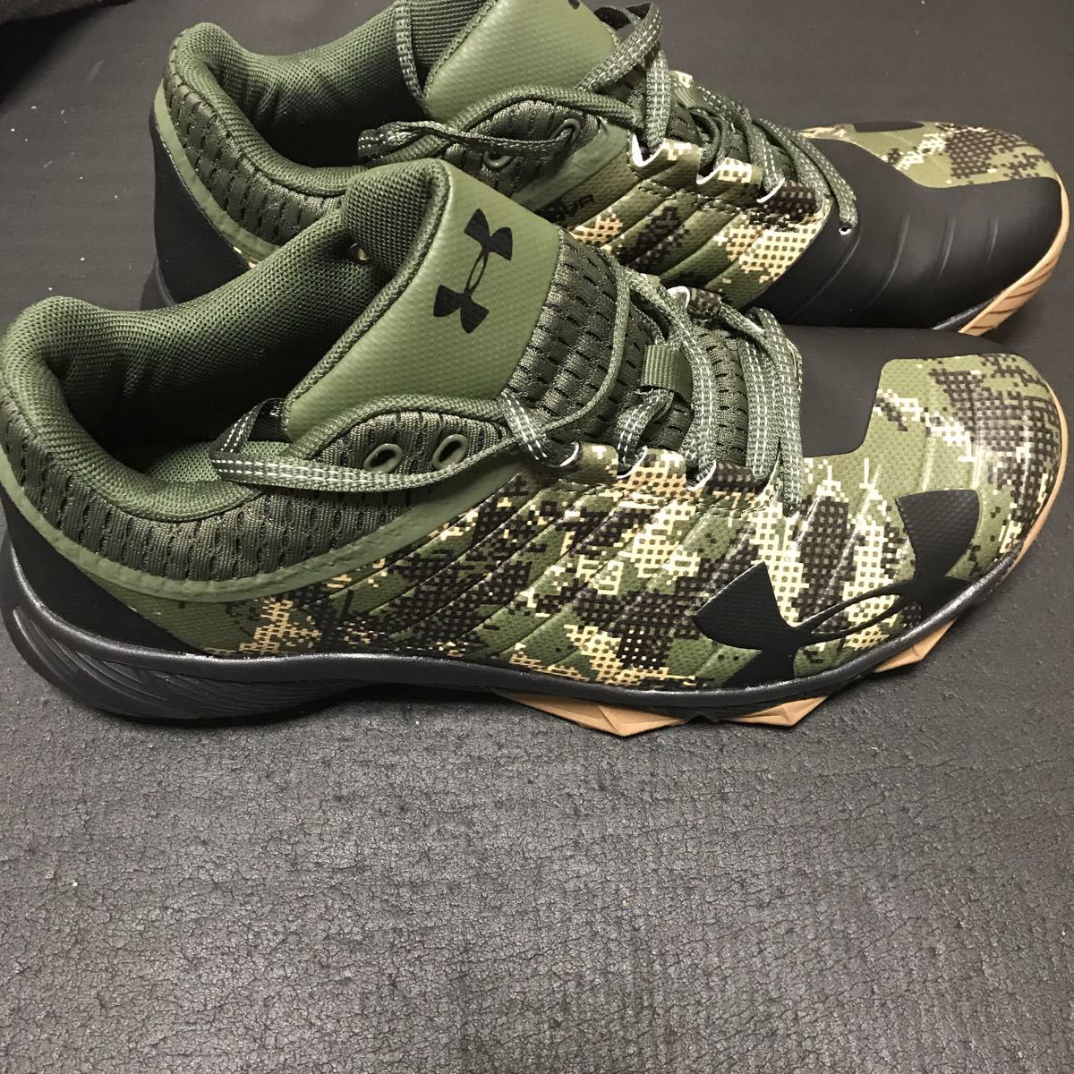 【新品】アンダーアーマー 迷彩トレーニングシューズ 新品 UA Yard Trainer Wide 27.0cm 新品 送料無料の落札情報詳細