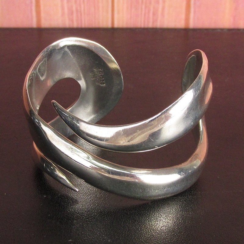 【やや傷や汚れあり】YO15162 メキシカンジュエリー メキシコ シルバー バングル MEXICO 925 TG228 シルバー925の