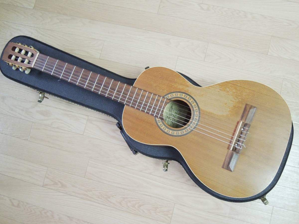 【中古】La Patrie ガットギター MOTIF カナダ製 純正ハードケース付 の落札情報詳細 ヤフオク落札価格情報 オークフリー