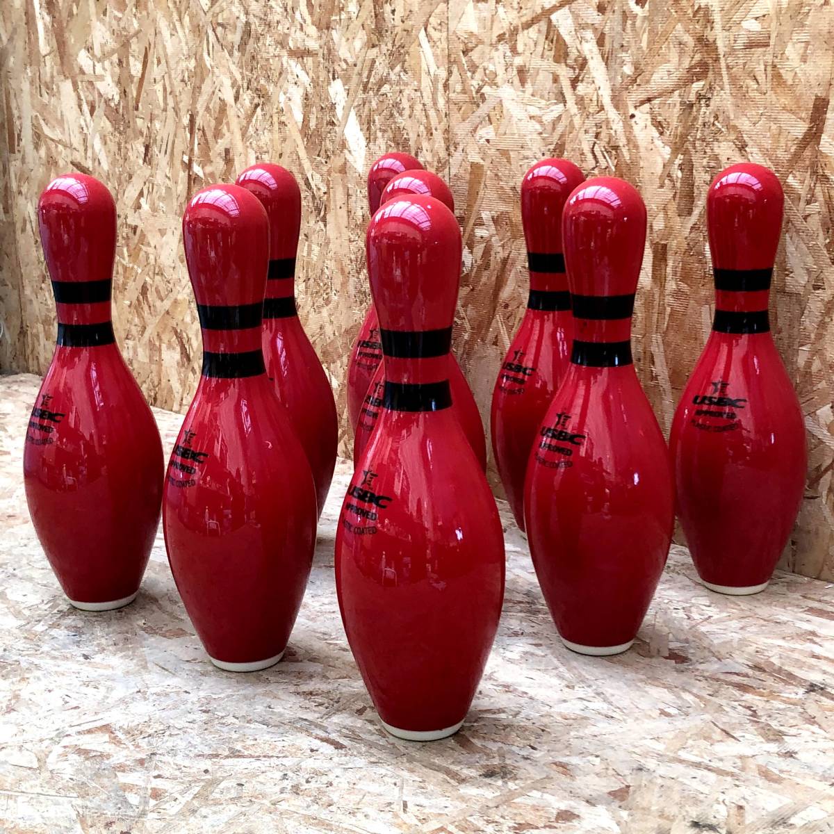 赤のボーリングのピン - カットアウトのストックフォトや画像を多数ご用意 - Istock 甲Nm566 ボウリングピン 赤 9本セット 赤ピン Usbc ストライクマスター インテリア雑貨 商品ディスプレイ ボーリング の落札情報詳細| ヤフオク落札価格情報 オークフリー・スマートフォン版