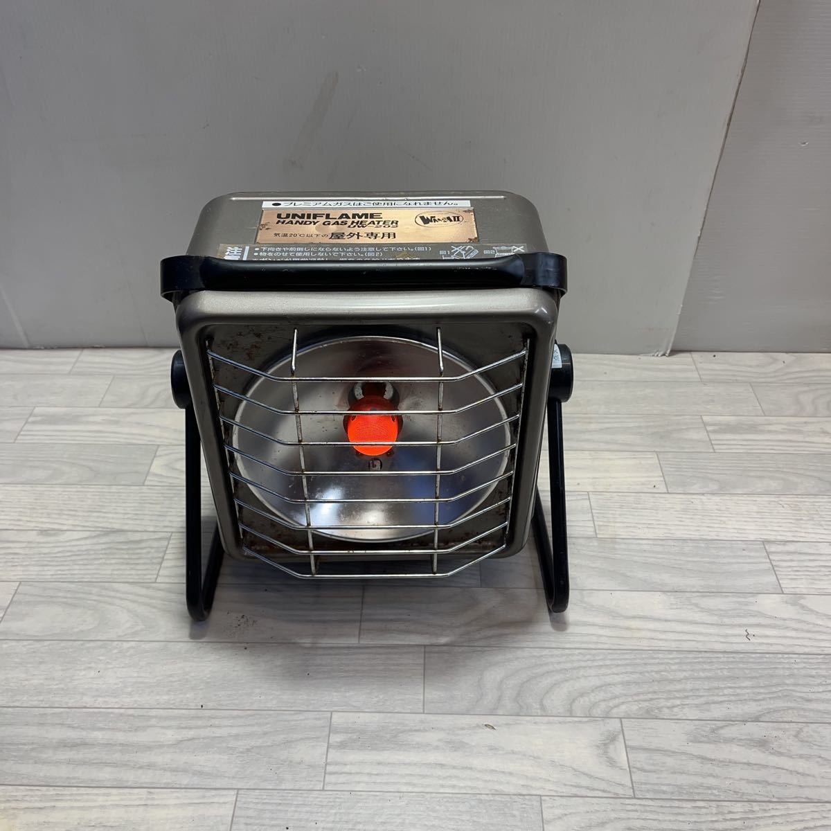 【目立った傷や汚れなし】動作品 UNIFLAME ユニフレーム 屋外専用ガスファンヒーター UW202 ワーム2 ストーブ アウトドア