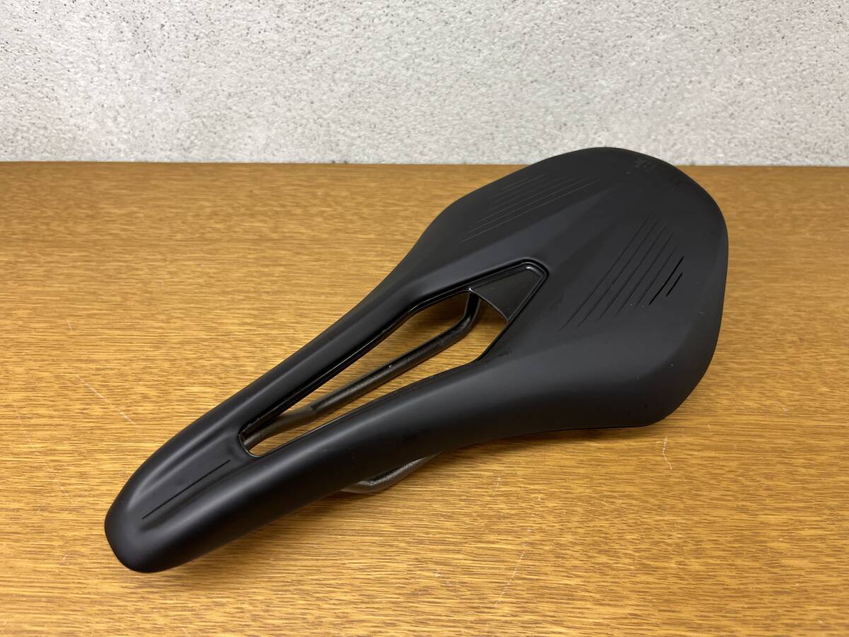【未使用】【千円スタート】 fizik ARGO VENTO R3 フィジーク アルゴ ショートノーズサドル ロードバイク サドル 【送料無料