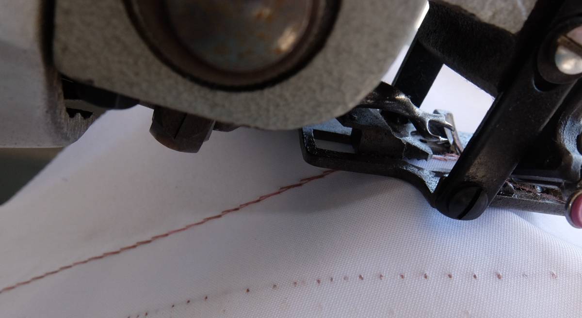 【中古】NARA SEWING MACHINE (奈良ミシン) TREASURE トレジャーミシン 100V ナショナルクラッチモーターの落札