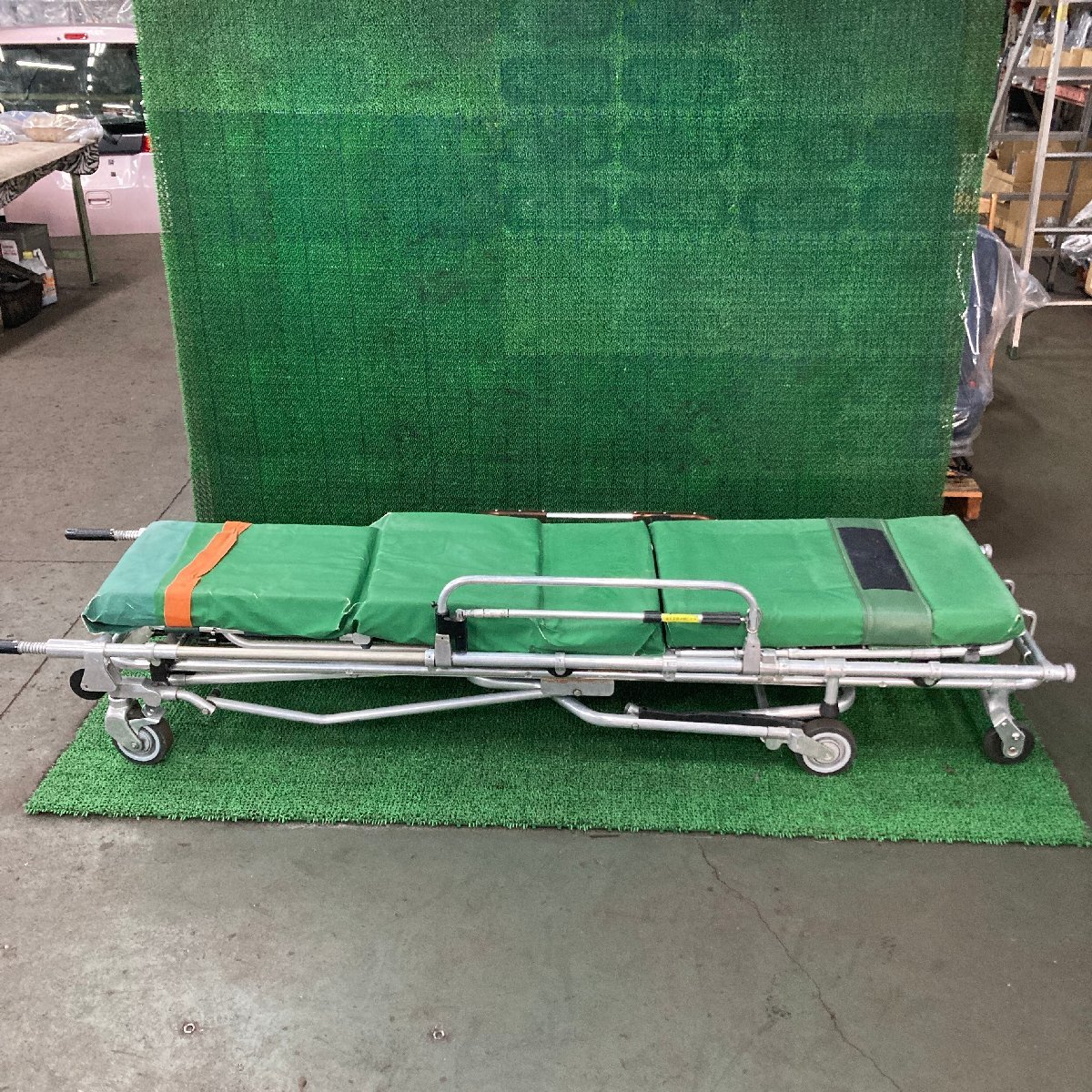 【傷や汚れあり】♪♪FERNO_WASHINGTON ファーノ ワシントン ストレッチャー 折り畳み ベット(W1032)♪♪の落札情報詳細