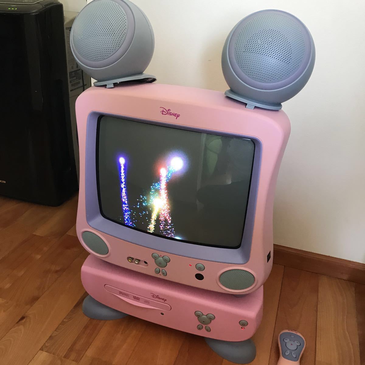 激レア かわいいDisny ディズニー カラーテレビ 、DVD/CDプレーヤー、リモコン セット ピンク プリンセスキャラ表示 端子多数ありの