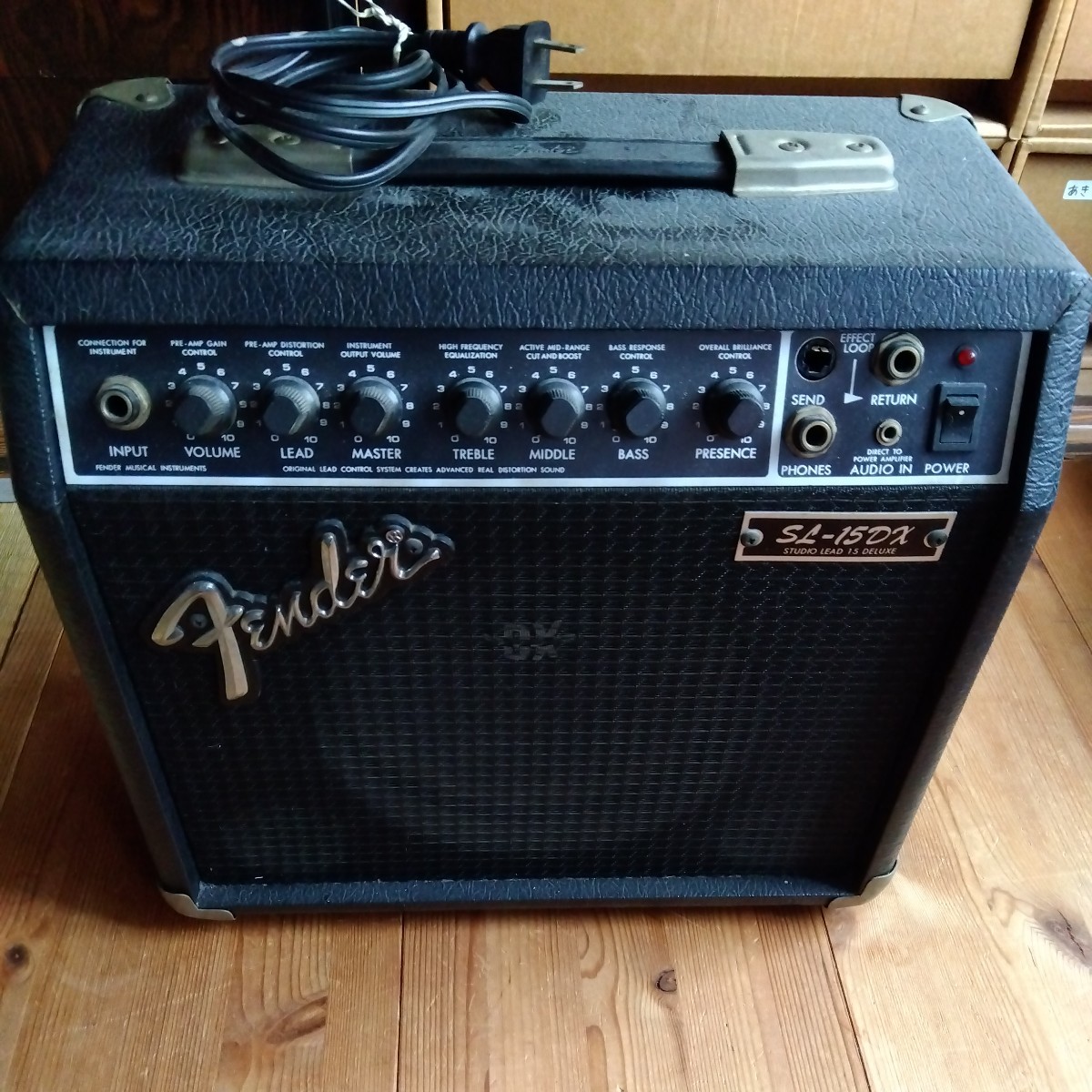 【全体的に状態が悪い】Fender フェンダージャパン ギターアンプ SL15DX エフェクトループジャック破損あり ジャンク品の落札情報