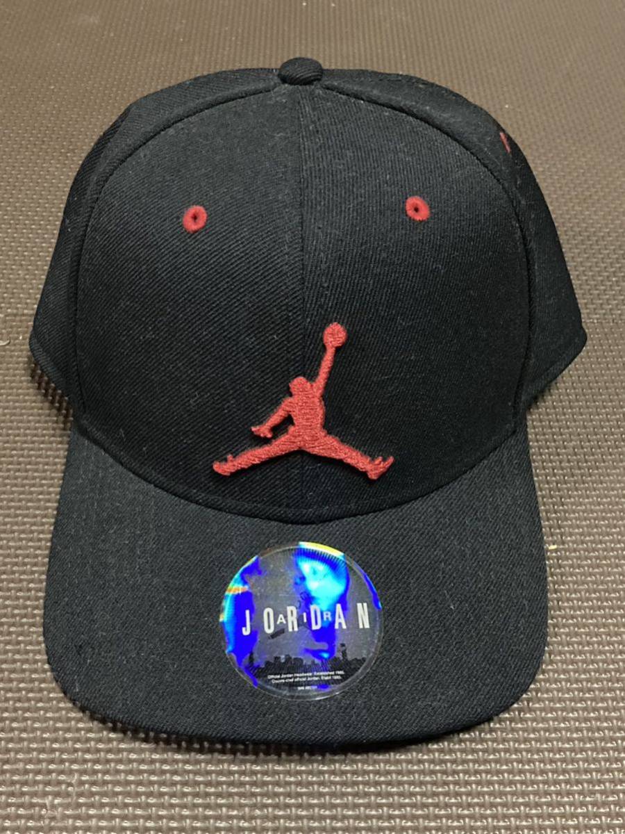 【未使用に近い】ナイキ ジョーダン キャップ フラットビル ブラック レッド NIKE JORDAN CAP 黒 赤 エアジョーダン AIR