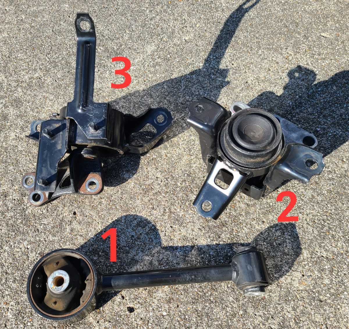 【傷や汚れあり】★ MH34 ワゴンR スティングレー 後期 エンジン マウント R06 WAGONR MH34S MH44 MK32