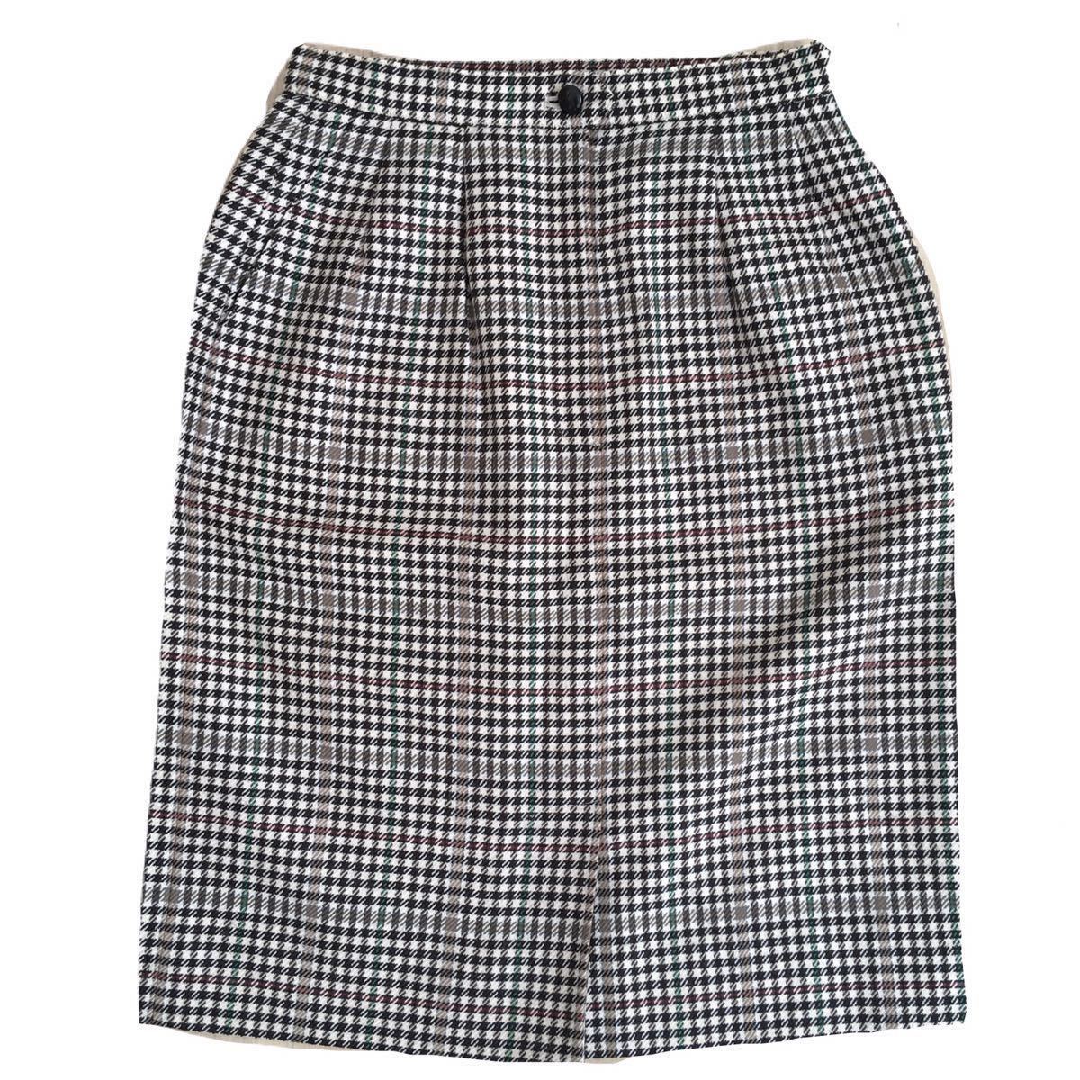 【未使用に近い】BURBERRY バーバリー WILLIAM BROWN ウィリアムブラウン ウール スコットランド製生地 タイト スカート