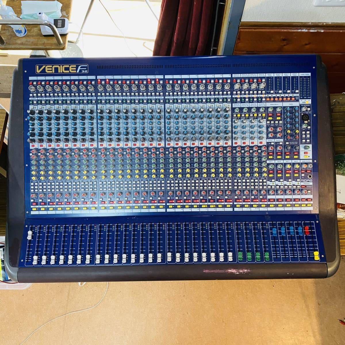 【やや傷や汚れあり】MIDAS VENICEF32 アナログミキサー ミキシングコンソール マイダス ARMORハードケース付きの落札情報詳細