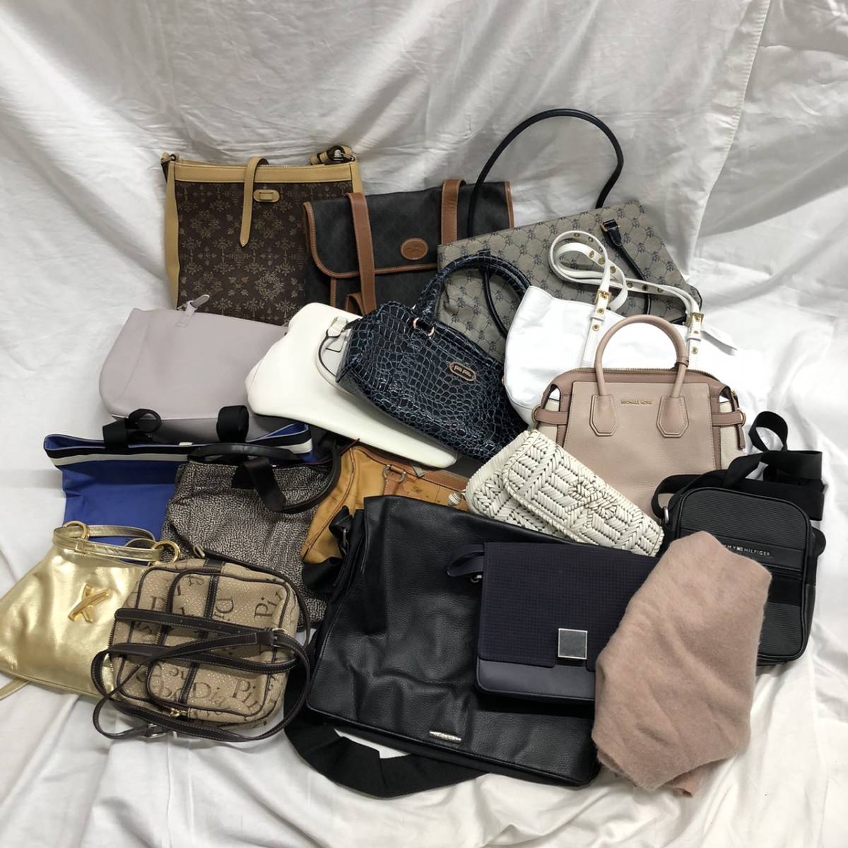 【全体的に状態が悪い】1円 まとめ売り MICHAEL KORS kate spade Samantha Thavasa マイケルコース