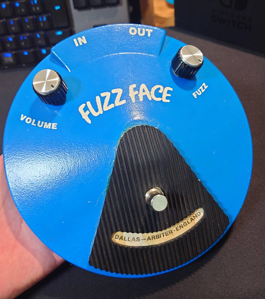 【やや傷や汚れあり】☆ ビンテージBC183Lを使用!! Fuzz Face クローン DallasArbiter England ファズ